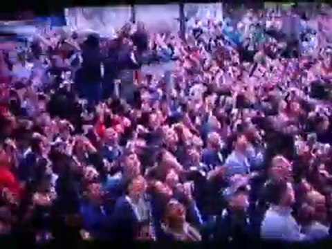 Saut record du monde a la tour eiffel ghaith chris saut n°2