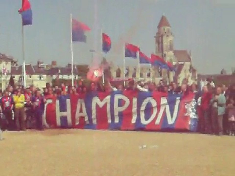 supporters de malherbe a la mairie 15 mai 2010 - 01