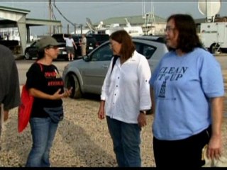 BP's 'top kill' fails to stop oil leak