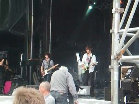 Revolver - Get around town aux Papillons de Nuit 2010