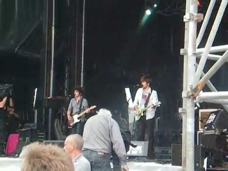 Revolver - Get around town aux Papillons de Nuit 2010