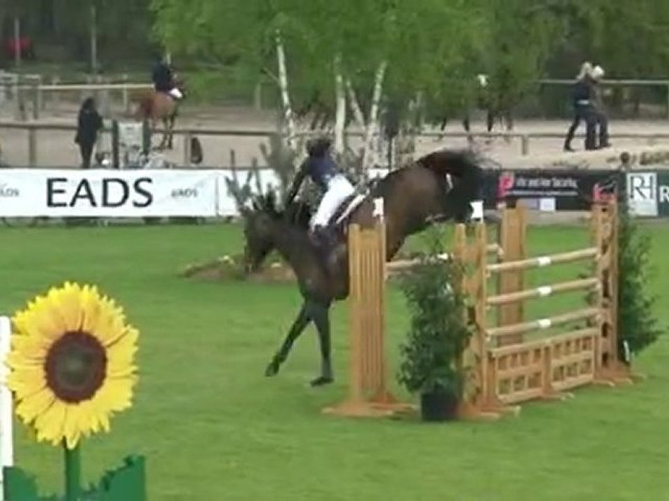 FANNY MANON 140 FONTAINEBLEAU 07 05 10