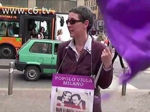 No Bavaglio! Il presidio del Popolo Viola a Milano