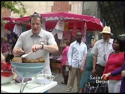 le chef Yvan Cadiou au marché de Saint-Denis