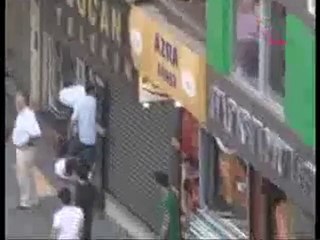 CADDE ORTASINDA SILAHLI CATISMA