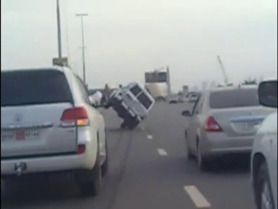 Rodéo sur l'autoroute à Dubai