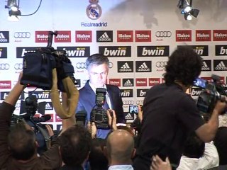 Mourinho promet de "travailler beaucoup" pour le Real Madrid