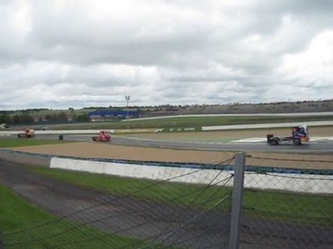 3 VIDEO COURSE CAMION3 camions magny cours 2010 d1148