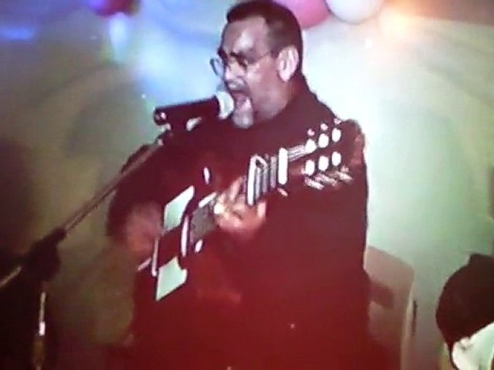 mi papa cantando