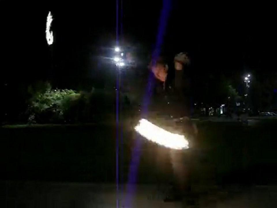 Moi,tite session bolas enflammées place d'la gare strasbourg