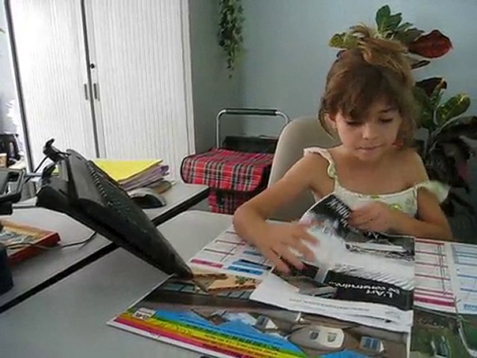 Mélanie au bureau