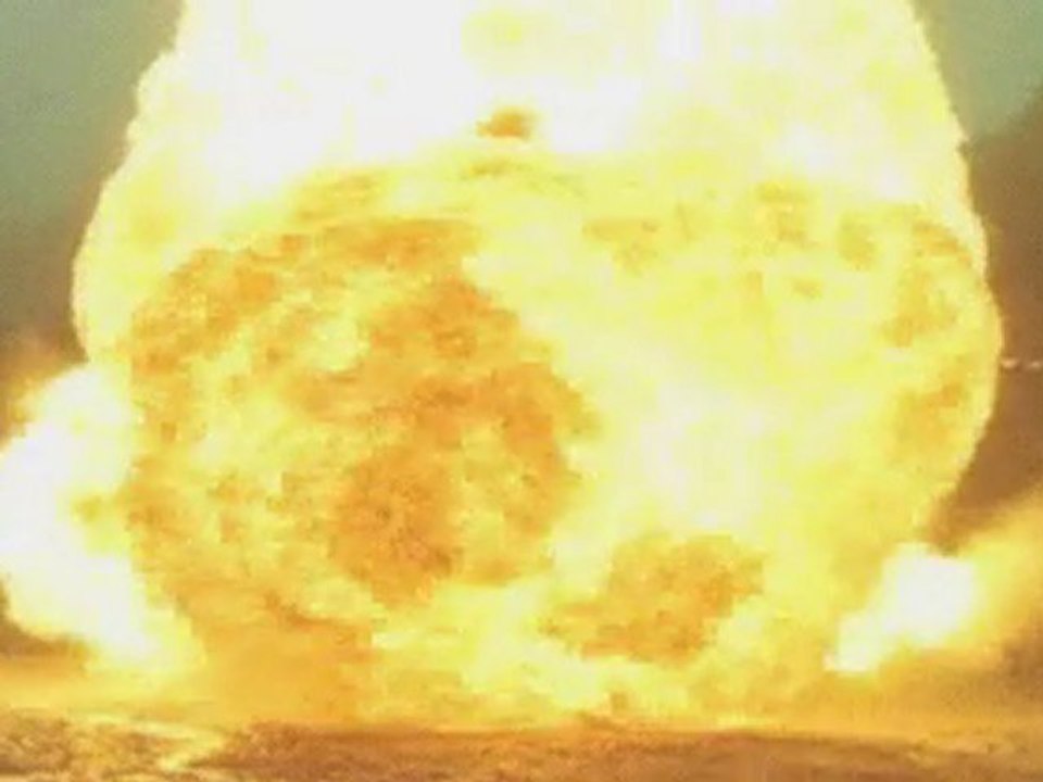 Segata Sanshiro - Bomberman Fight !!