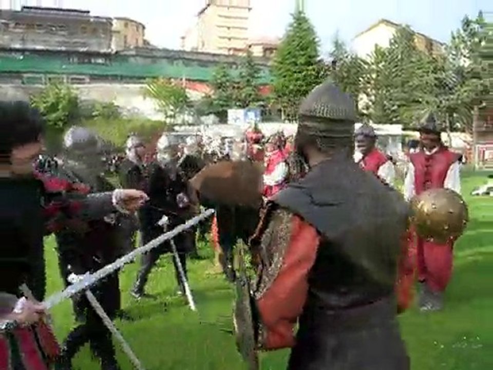 Preparazione della sfilata dei turchi 2010