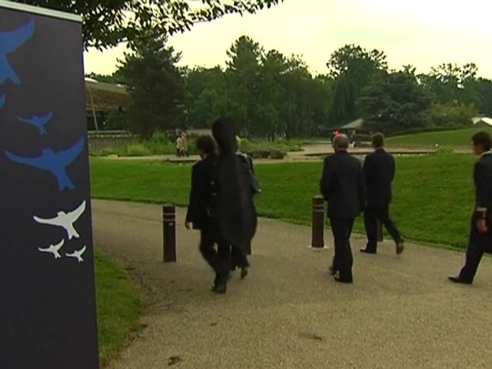 Rio-Paris: un an après, les familles des victimes réunies