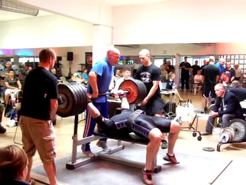 Aurélien lejeune 250kg bench press