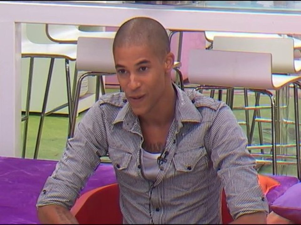 Caroline accuse : les violets ont-ils une stratégie ?