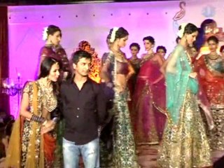 VIKRAM PHADNIS Fashion Show