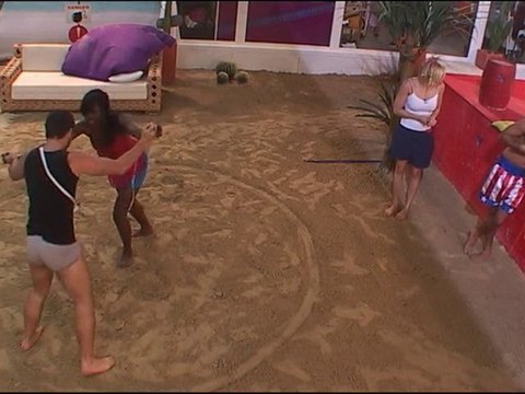 Cercle de nuit: les filles mettent une claque aux garçons