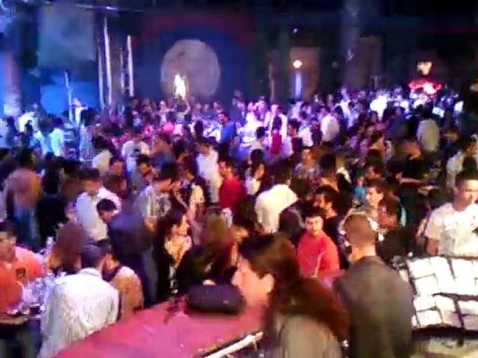 DJ GÖKAY YILMAZ @ CLUB AREENA 24 NİSAN 2010 LIVE PERFORMANCE