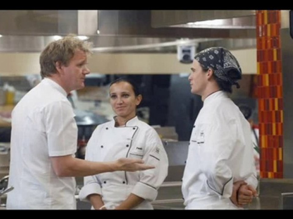 Watch Hell's Kitchen s07e16 online