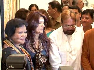 18 PRITHVI SONIS PAINTING EXHIBITION