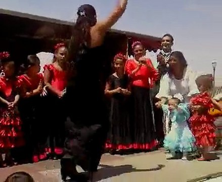 gitan et gitane qui danse flamenco