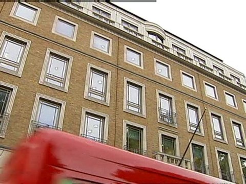 BP faces criminal probe over oil leak