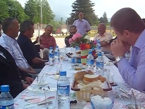 Okul Müdürleri ile sabah kahvaltısı ve türkü adam konseri