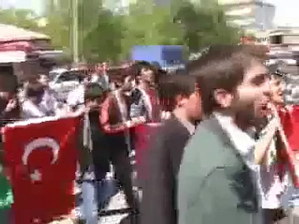 ARDAHAN DA İSRAİLİ NEFRETLE PROTESTO ETTİ