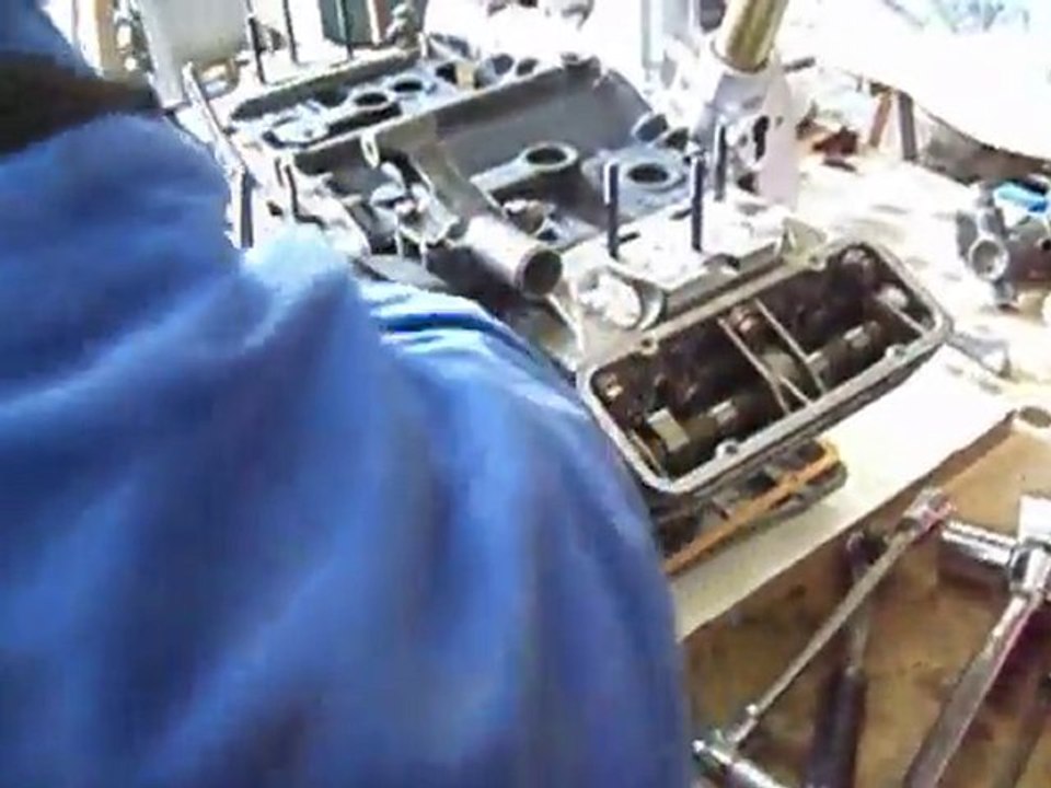 Comment BIEN tendre une courroie de distribution