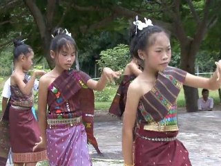 Danse Lam Phu Thaï Ban Na Teui LAOS