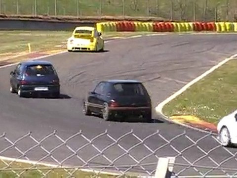extrait de la journée club 10 avril 2010 circuit de nogaro