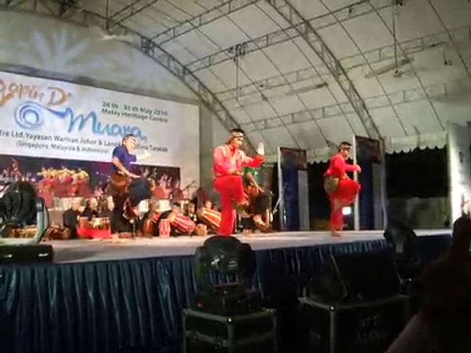 Selat traditionnel Singapour Zapin'D Muara