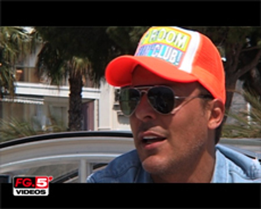 JEAN ROCH EN INTERVIEW A CANNES POUR RADIO FG