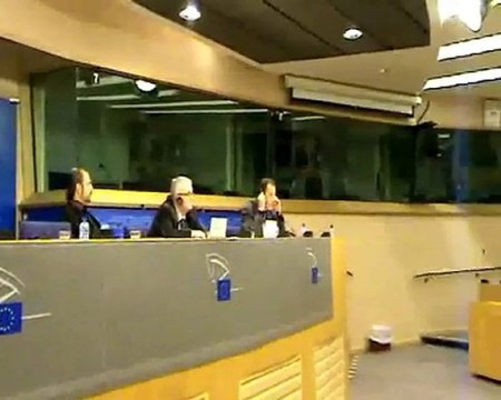 Conférence de presse sur le Groupe Bilderberg - 2sur3