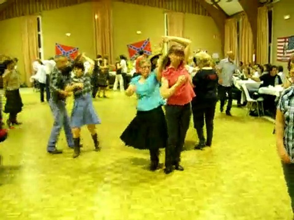 CLUB DANSE COUNTRY CHARTRES Bal Amilly du 28 mai 2010