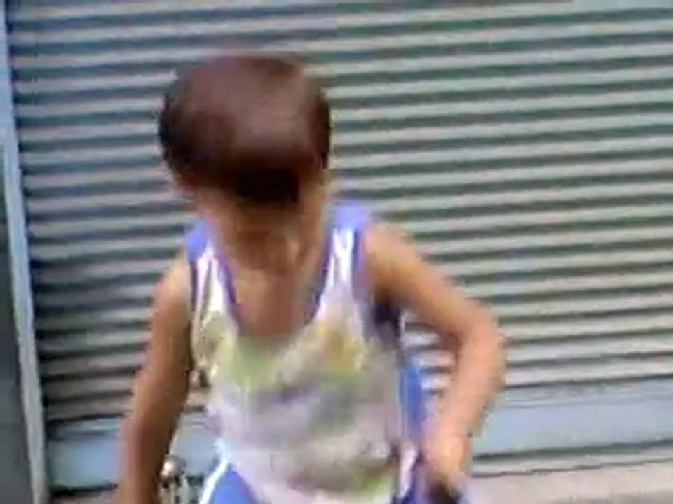 NIVEA Menergy Küçük Dev Adam Show