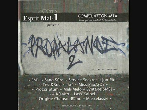 MASSELASSIE S'y a du monde dans la pièce Prod' Wéro