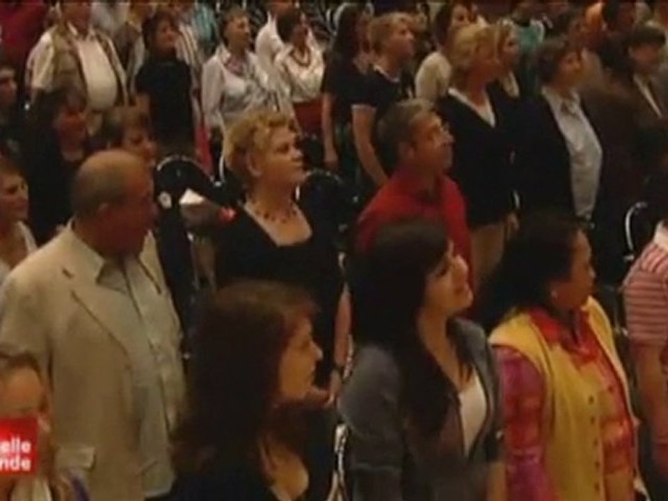 WDR Aktuelle Stunde 03.06.2010 - AKS-Chor wird vorgestellt