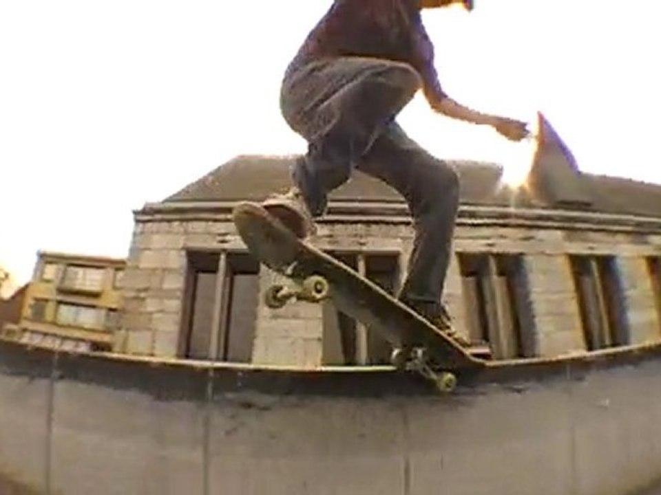 Skate In Liege - Antoine Lepavec - Crrrrrrrrrrook shovit