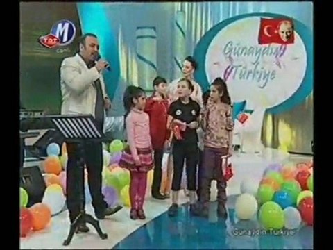 BEBEK ŞARKILARI - UYU BEBEK - SÜPER TRT KONSERİ GÖKHAN ŞEN