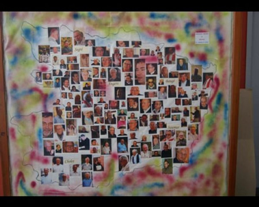 Exposition de prêtre au Centre Saint Jean Angers 2010
