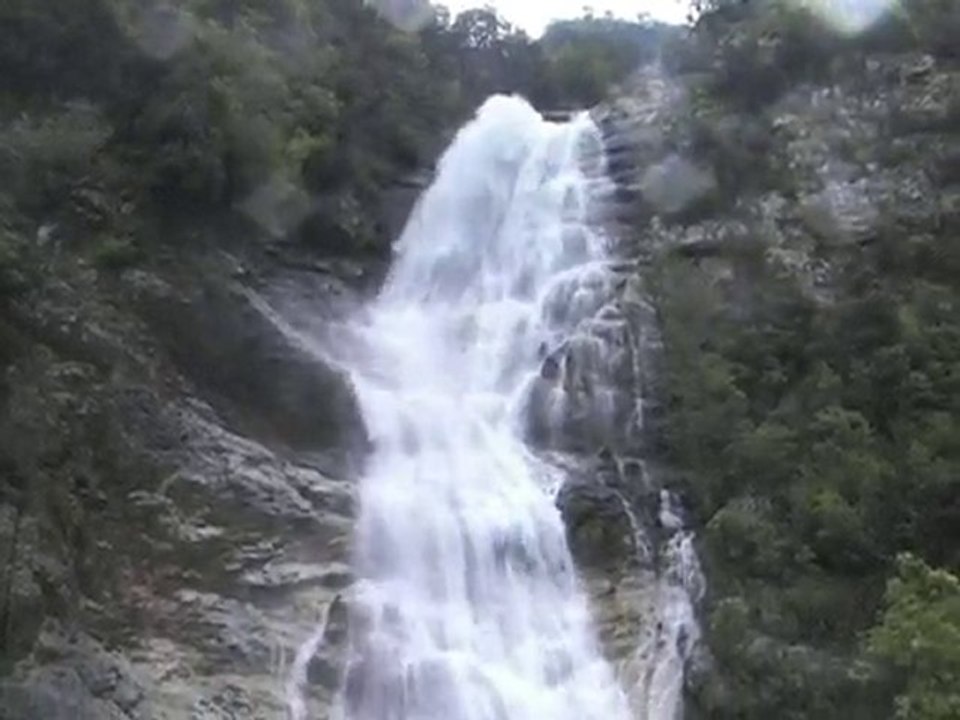 cascade du voile de la mariée - corse