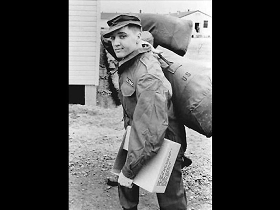 Elvis - What's she realy like by Giovanni