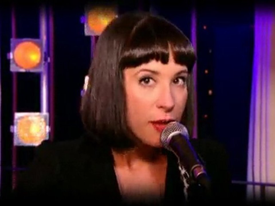 Lussi (Nouvelle Star 2010) La valise