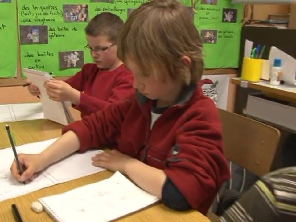 AGORA L'EMISSION 98 : UN ATELIER BANDE-DESSINEE ET DE CREATION CERAMIQUE