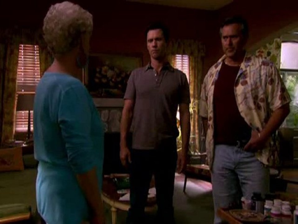 Scene #1 from Burn Notice “Fast Friends” 6/10