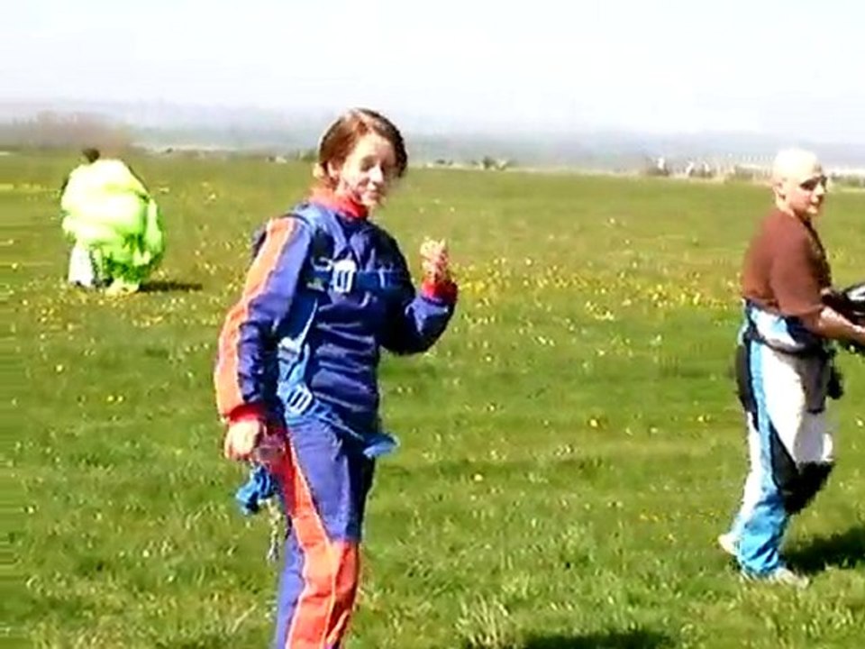 parachute 3