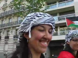 MANIF PARIS HOMMAGE AUX MARTYRS DE LA FLOTTILE ET GAZA