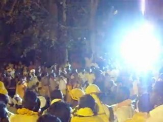 Marche sur le feu au temple Draupadi mon caprice le 11/04/10